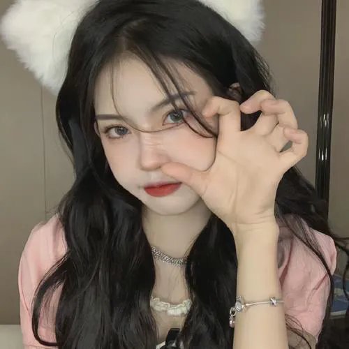好女三头瞒